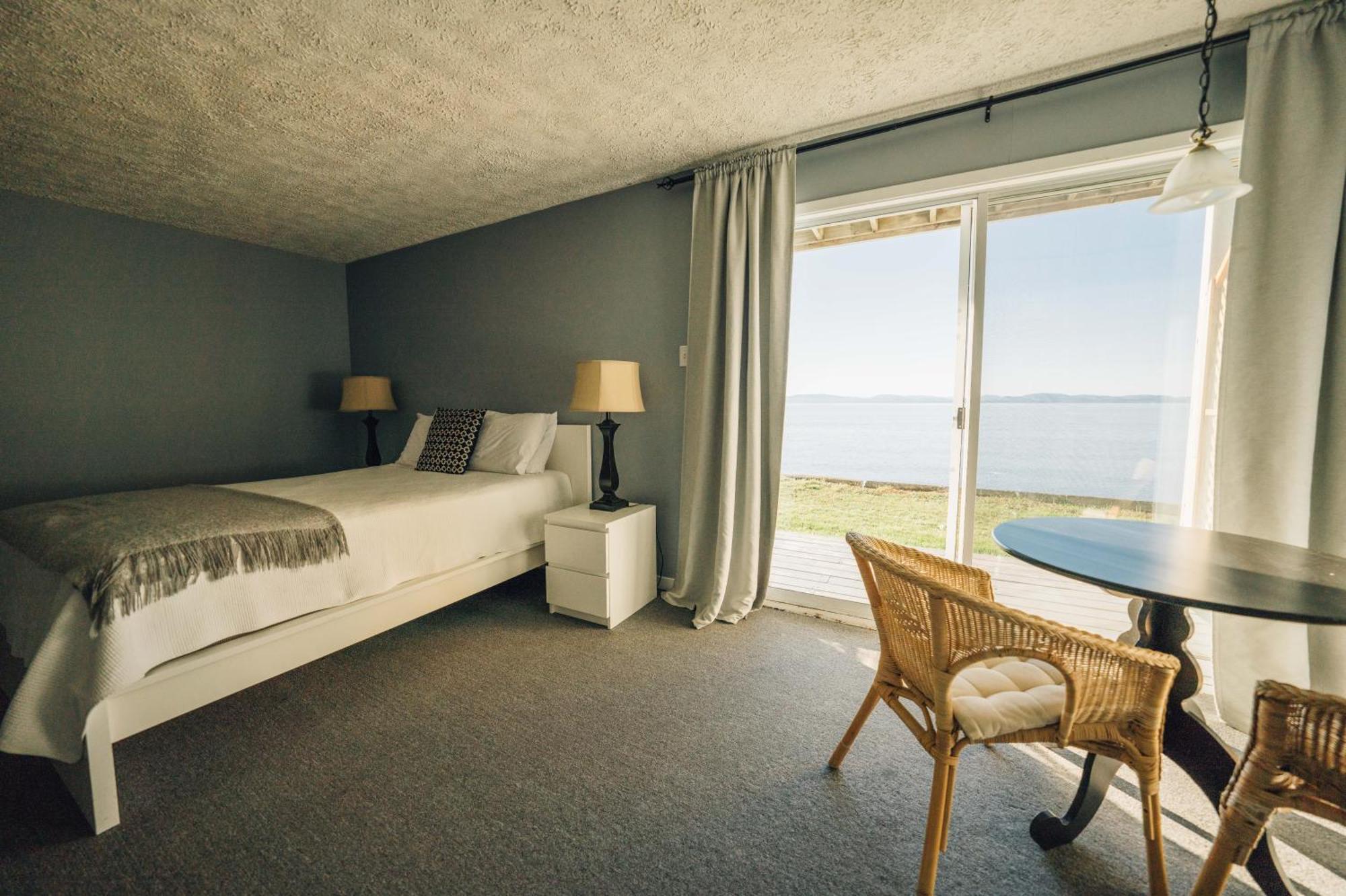 Auberge Sur Mer Notre-Dame-du-Portage Dış mekan fotoğraf