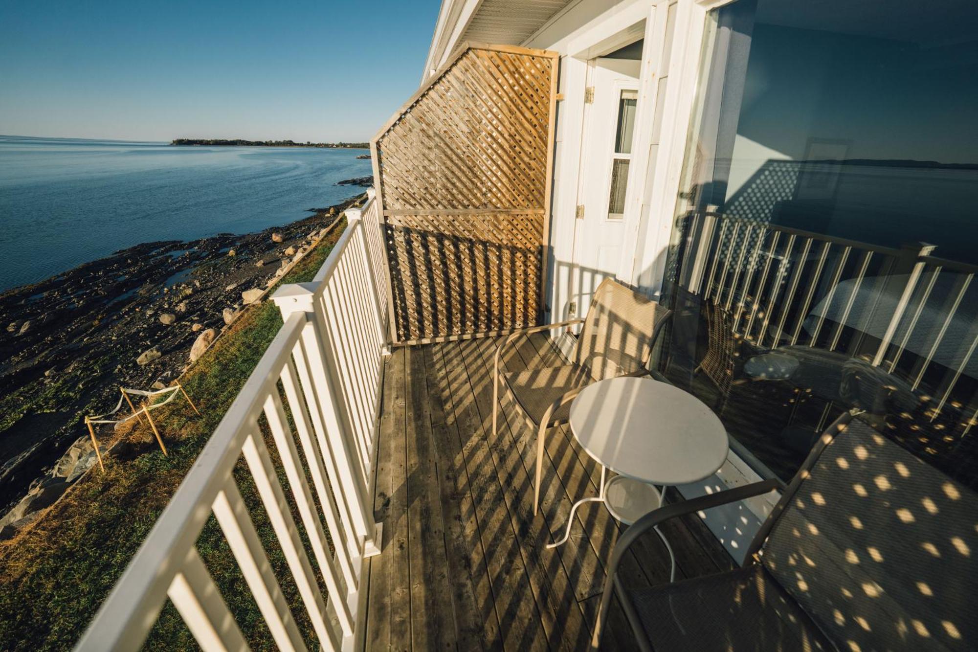 Auberge Sur Mer Notre-Dame-du-Portage Dış mekan fotoğraf